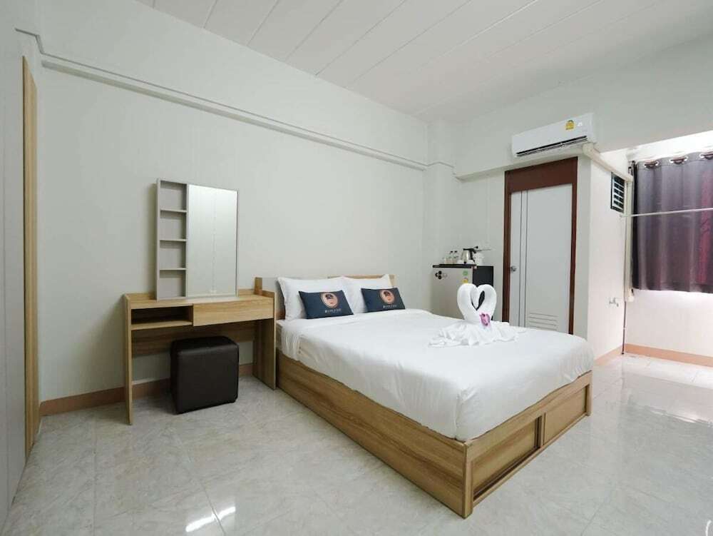 Кхлонг-Луанг: RoomQuest SPS Hotel and Residence