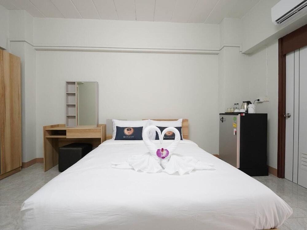 Кхлонг-Луанг: RoomQuest SPS Hotel and Residence