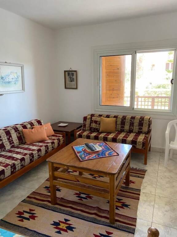 Эль-Аламейн: Sunny 4-Bedroom Townhouse Families Only