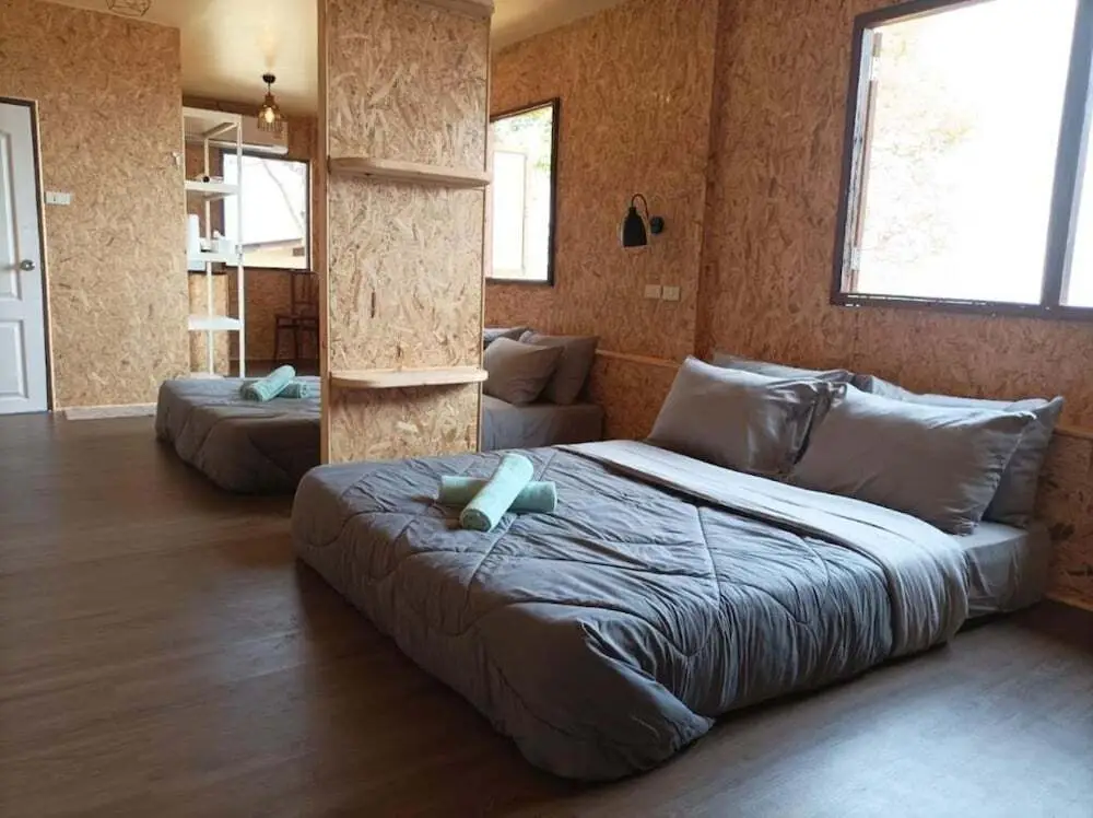 Бангламунг: Parinya Hill Homestay & Cafe Koh Larn