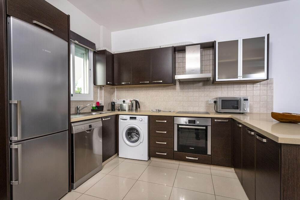 Гермасойя: Bay View Gardens Apt 3