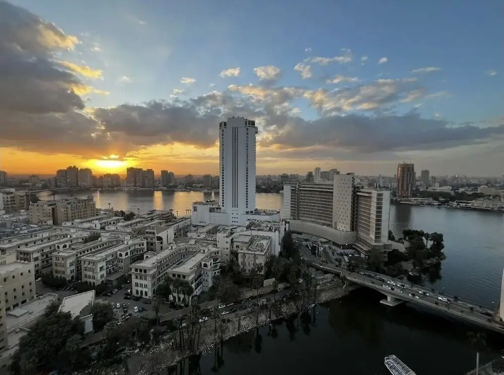 Каир: Garden city Nile view apartment