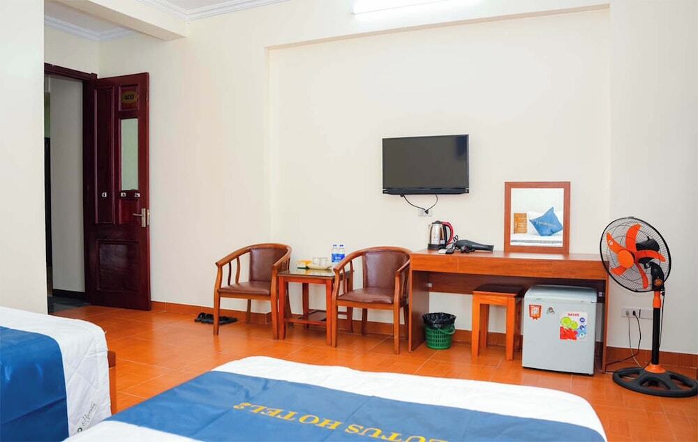 Бакнинь: Lotus Hotel 2 Khach San Bac Ninh