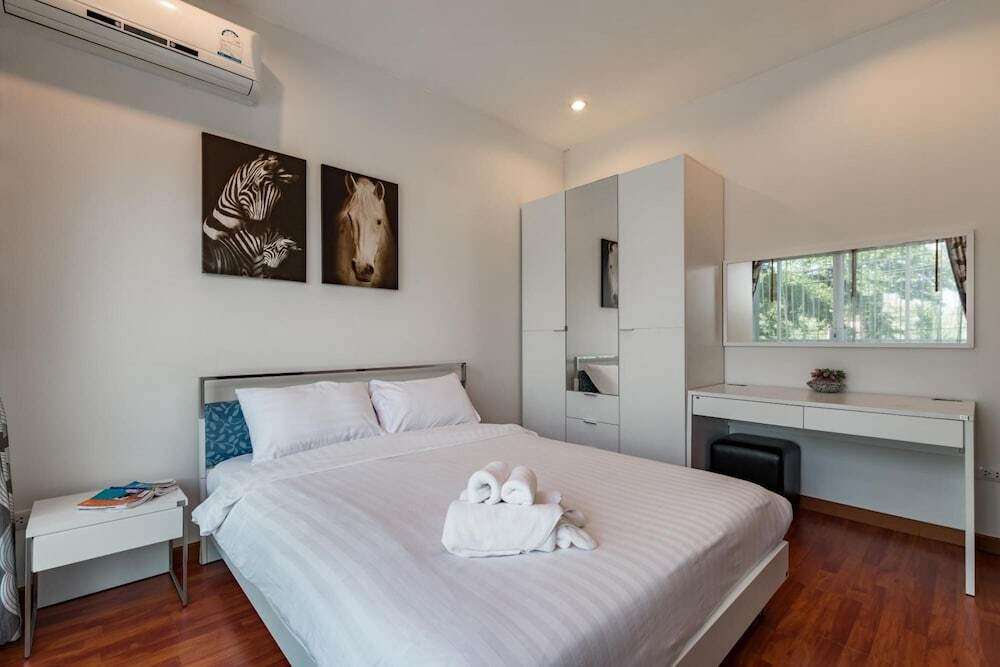 Муанг: Trixie Town House Unit 3