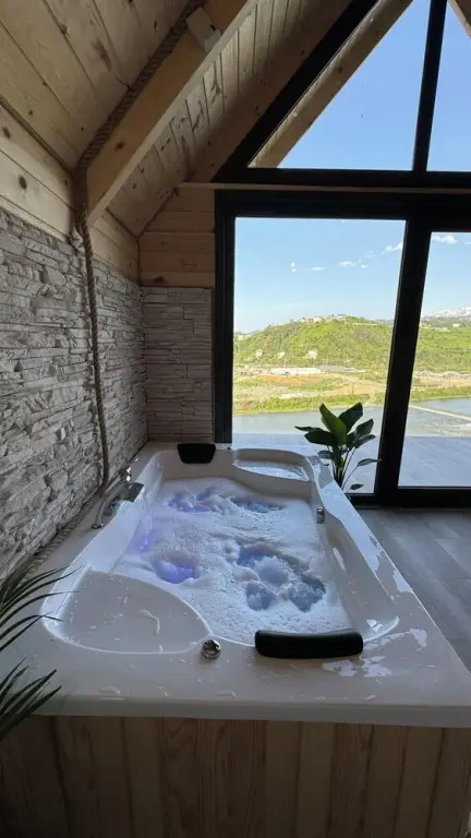 Ардешен: Ces Bungalow