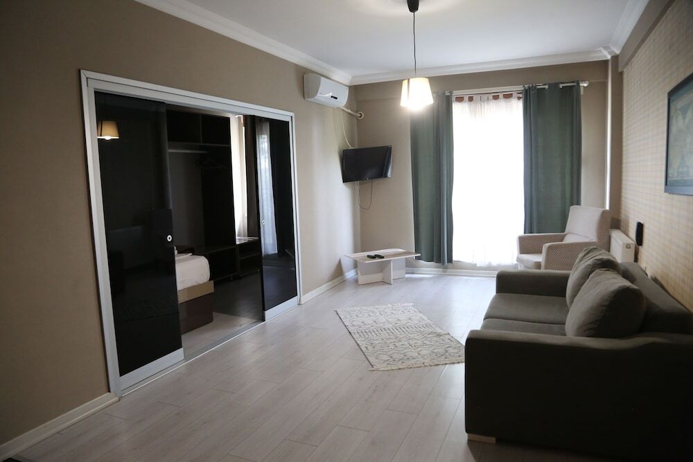 Эджеабат: Maidos Suites