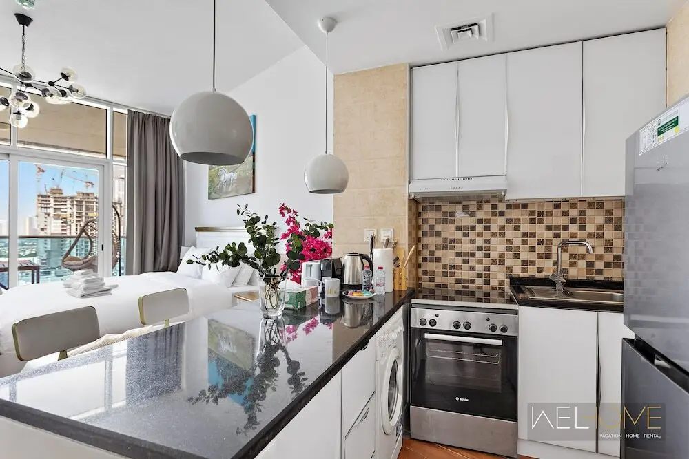 Дубай: WelHome - Relaxing and Fancy Studio Apt with City View