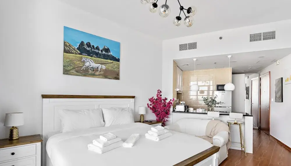 Дубай: WelHome - Relaxing and Fancy Studio Apt with City View