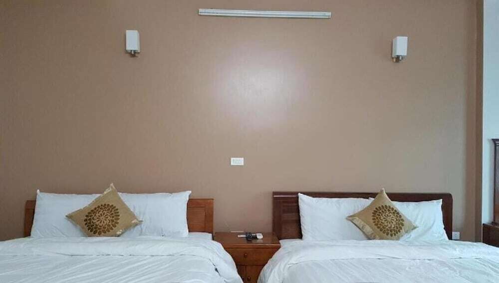 Ханой: Love Hotel KDT Van Phu- by Bay Luxury