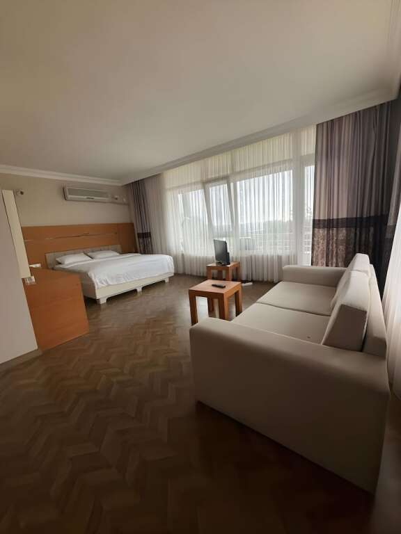 Сенпынар: ayvacık Hotel Restoran