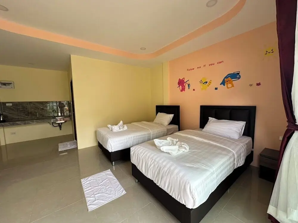 Пхукет: Patcharee Resort