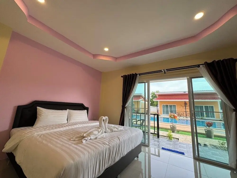 Пхукет: Patcharee Resort