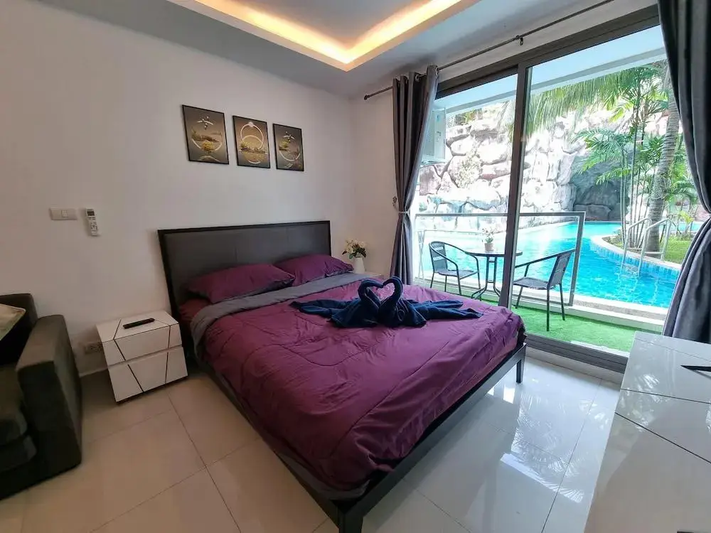 Паттайя: Pool Access View Laguna Beach Resort 3 Condo