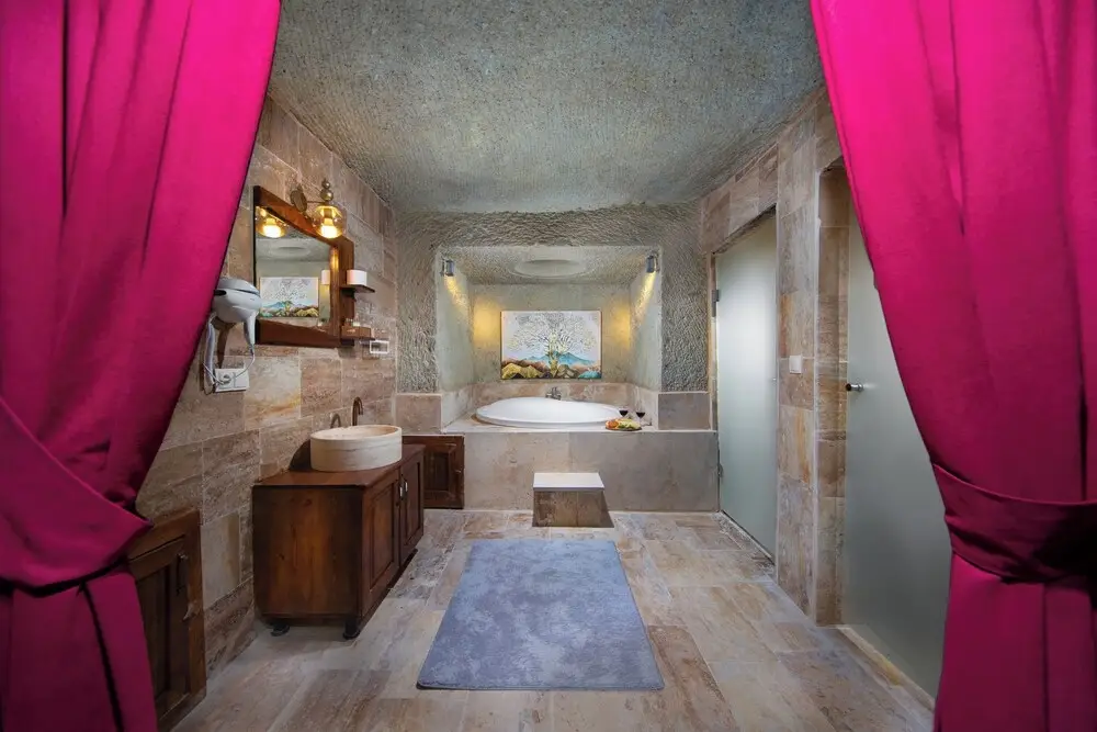 world cave house — фото 1