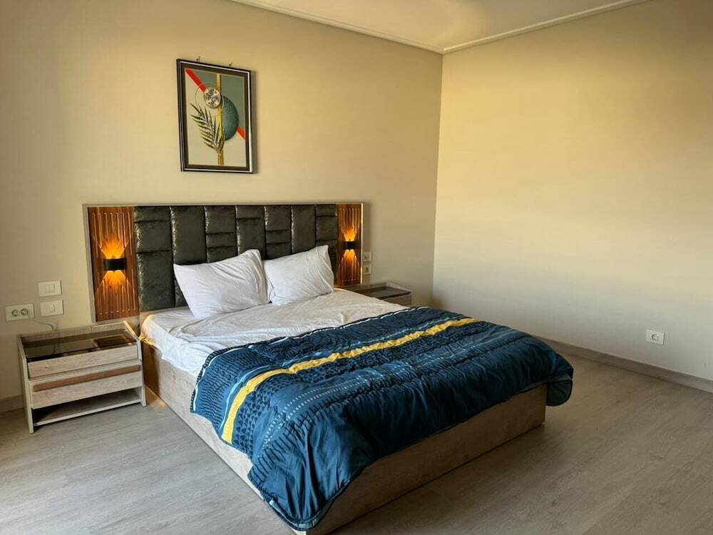 Город 6-го октября: Penthouse with roof-amberville-NEWGIZA