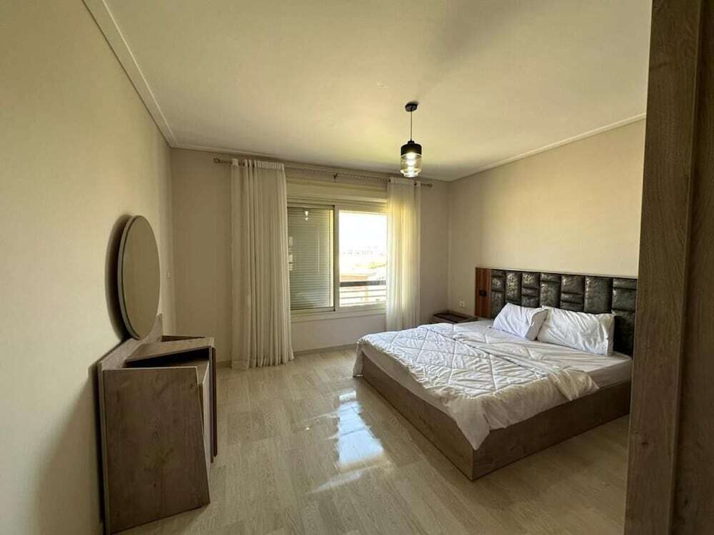 Город 6-го октября: Penthouse with roof-amberville-NEWGIZA