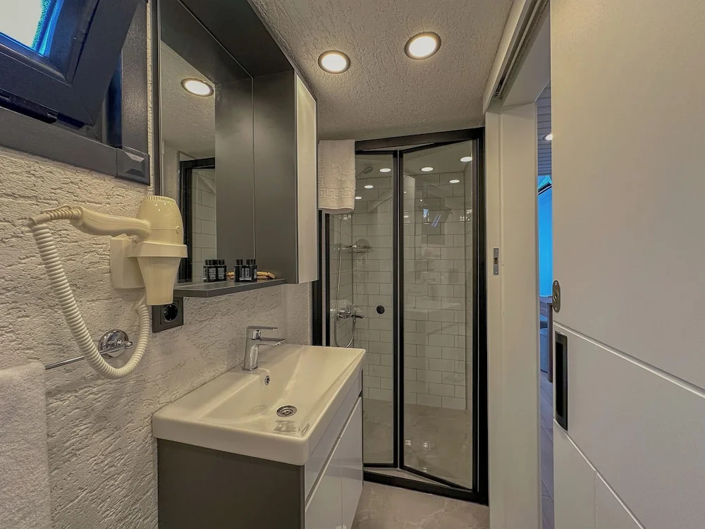 Увезпинар: Baronet Tiny House Boutique Hotel
