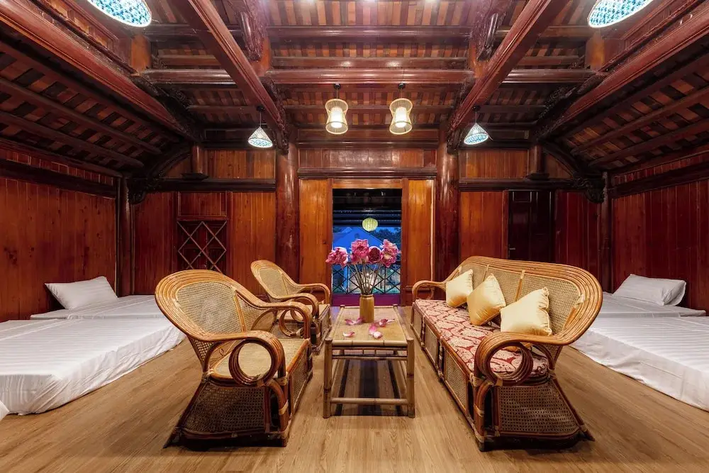 Хоа Лу: Room in Chalet - Trang An Ao Dai Homestay - Wooden House With Field View and Private Bathroom