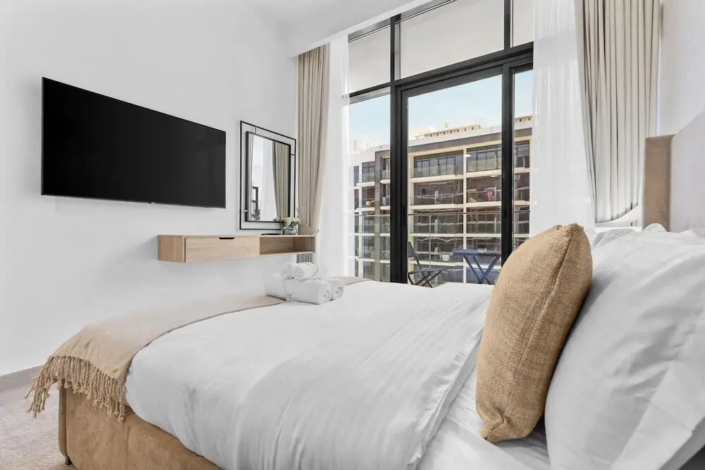Дубай: Waves - Azizi Riviera Building 25 Cozy Studio With Balcony