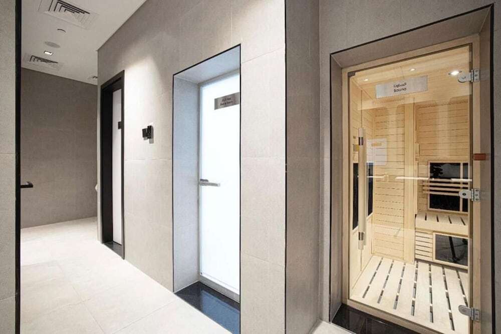 Дубай: Luxurious 2BR w/ Waterfront and Burj Khalifa View