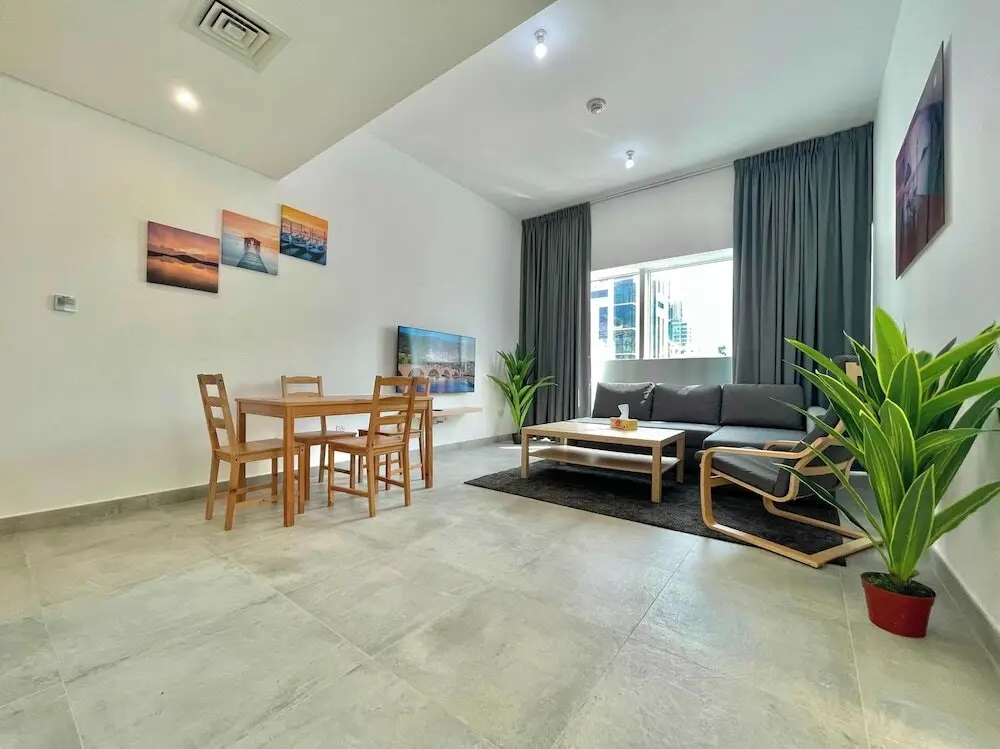 Абу-Даби: Cozy 1 BHK Furnished Apartment in Palette Tower in Tourist Club Area