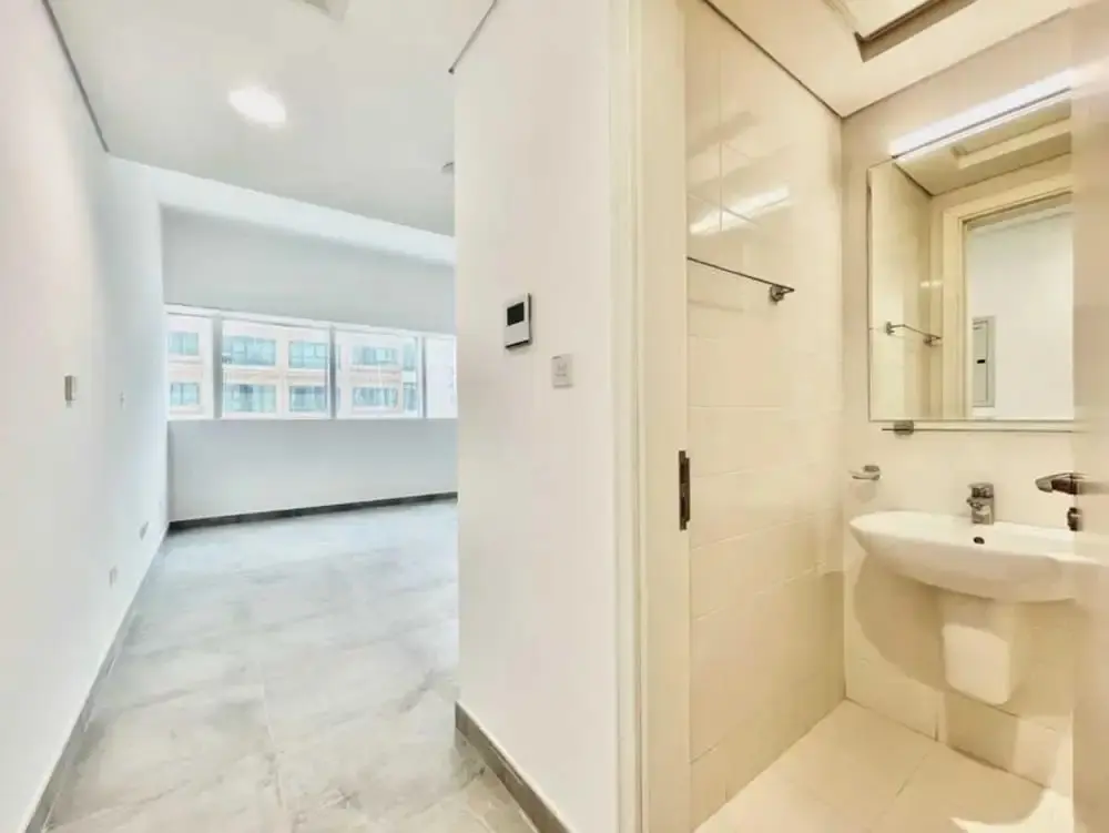 Абу-Даби: Cozy 1 BHK Apartment in Palette Tower in Tourist Club Area