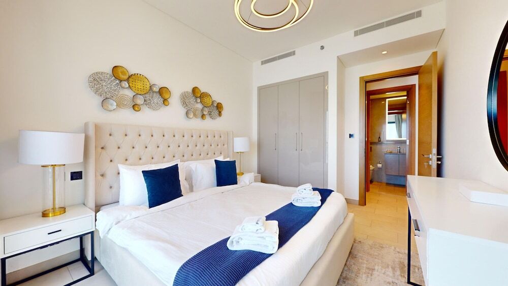 Дубай: Al Meydan - Sobha Waves 1BR Plus Maids