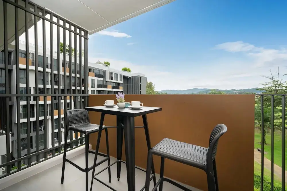 Тхаланг: Laguna Skypark B2512