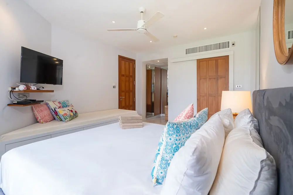 Тхаланг: Laguna 2BR Apartment 2223 in Allamanda 2