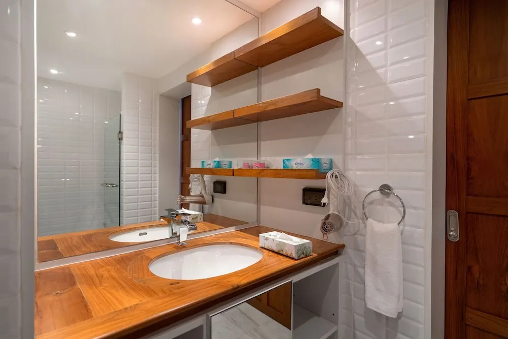 Тхаланг: Laguna 2BR Apartment 2223 in Allamanda 2