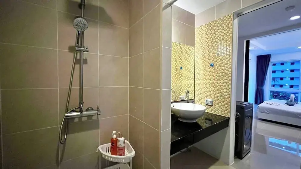 Патонг: 6-32 - Large 1 Bedroom-1bathroom 1 Km Walking To Patong Beach