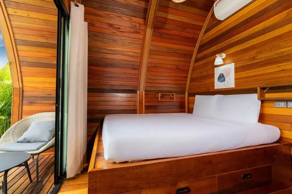 Тхаланг: Chalet Style 2BR Pool Villa Pasak 1
