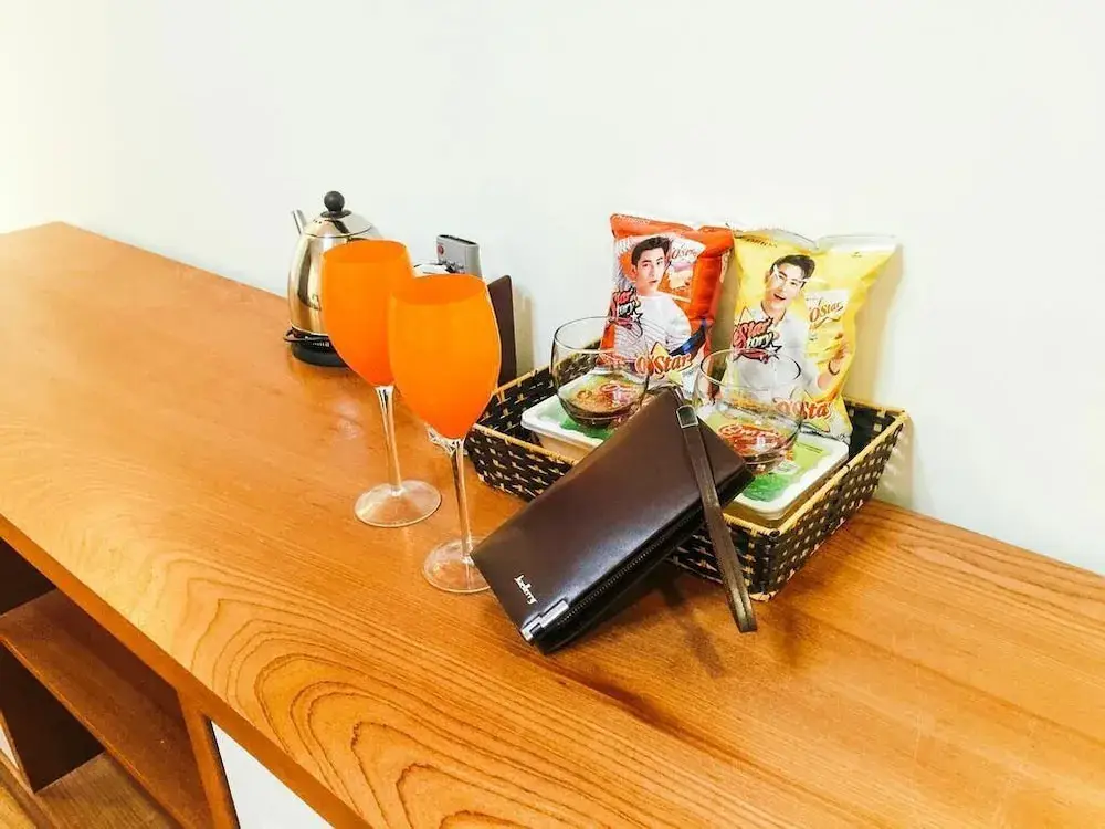 Ханой: Hoang Gia Hotel 150 Nghi Tam HN-BayLux