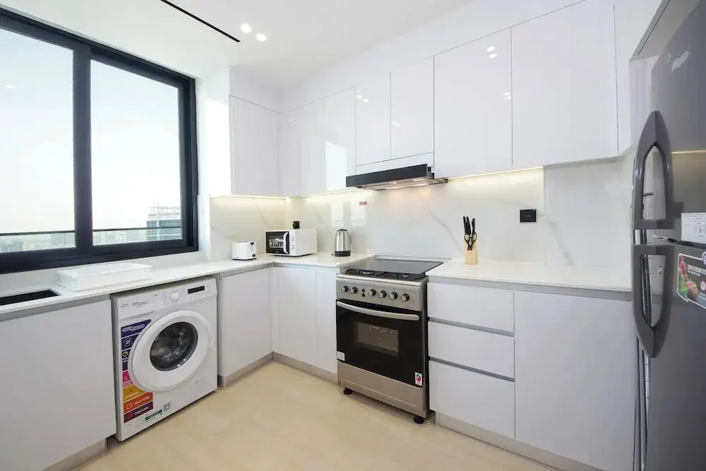Brand new 1BHK with pool and gym — фото 1