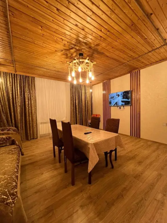 Габала: Cozy House With Swimming Pool Near City Center