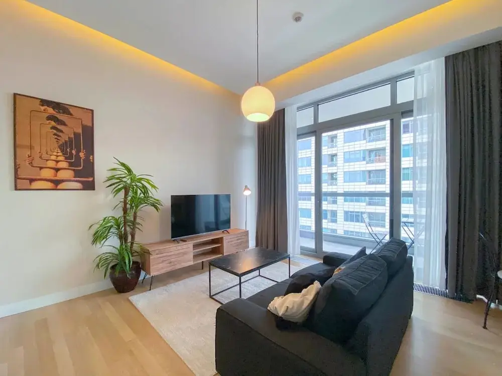 Стамбул: Modern Residence w Balcony 5 min to Istinye Mall