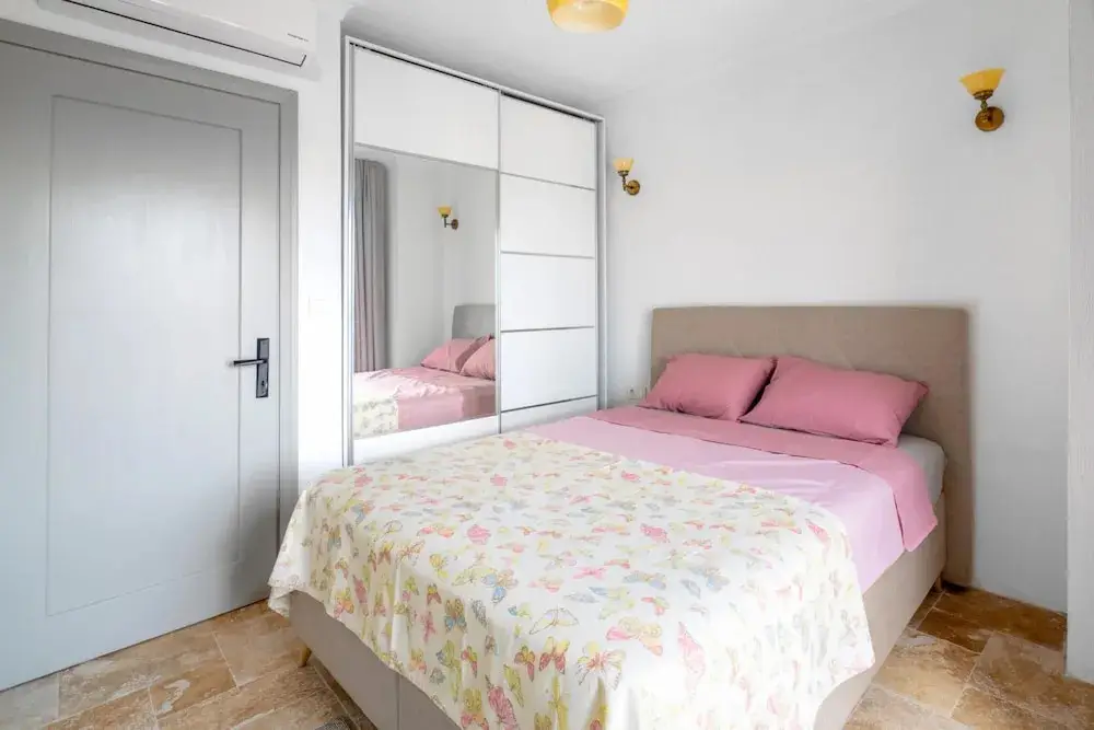 Айвалык: Rustic House With View Balcony in Ayvalik