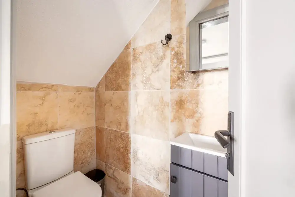 Айвалык: Rustic House With View Balcony in Ayvalik