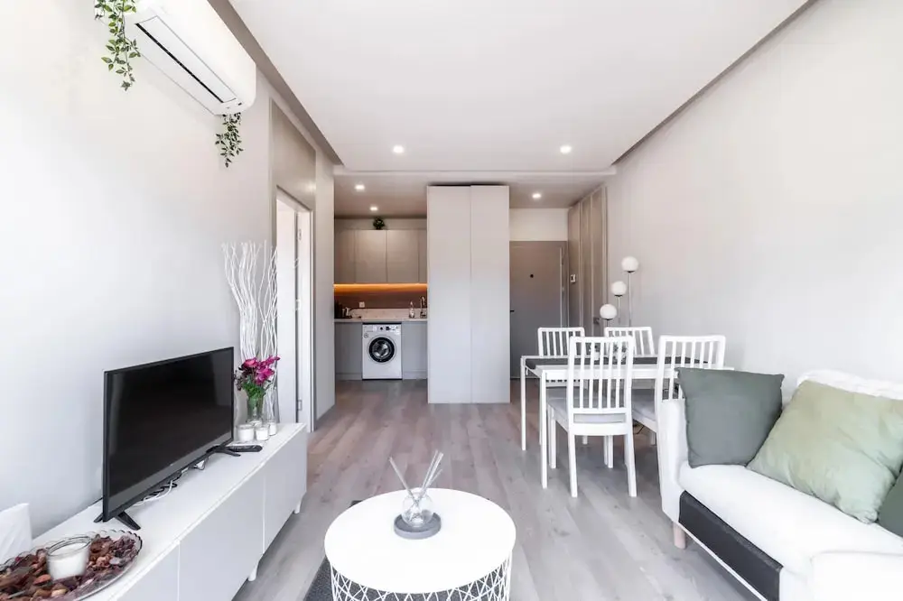 Анталья: Central Studio w Balcony 10 min to Lara Beach