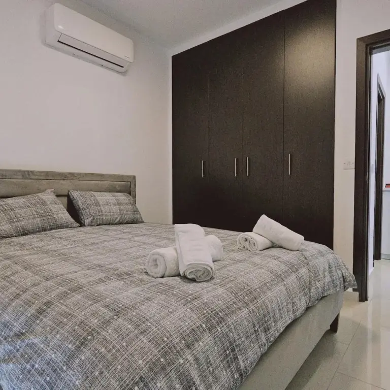 Никосия: 104 NIC - 502 Stay Cosmo City Suite