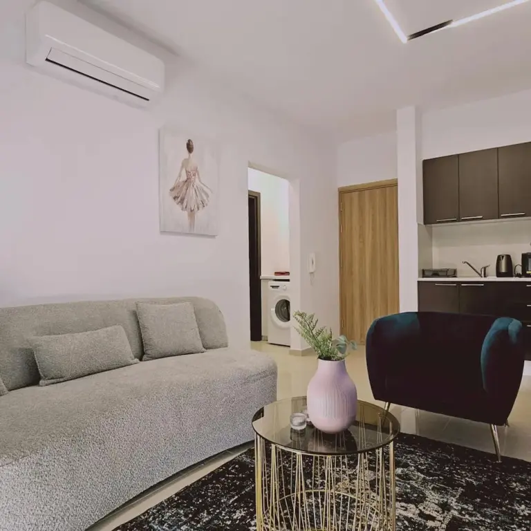 Никосия: 104 NIC - 502 Stay Cosmo City Suite