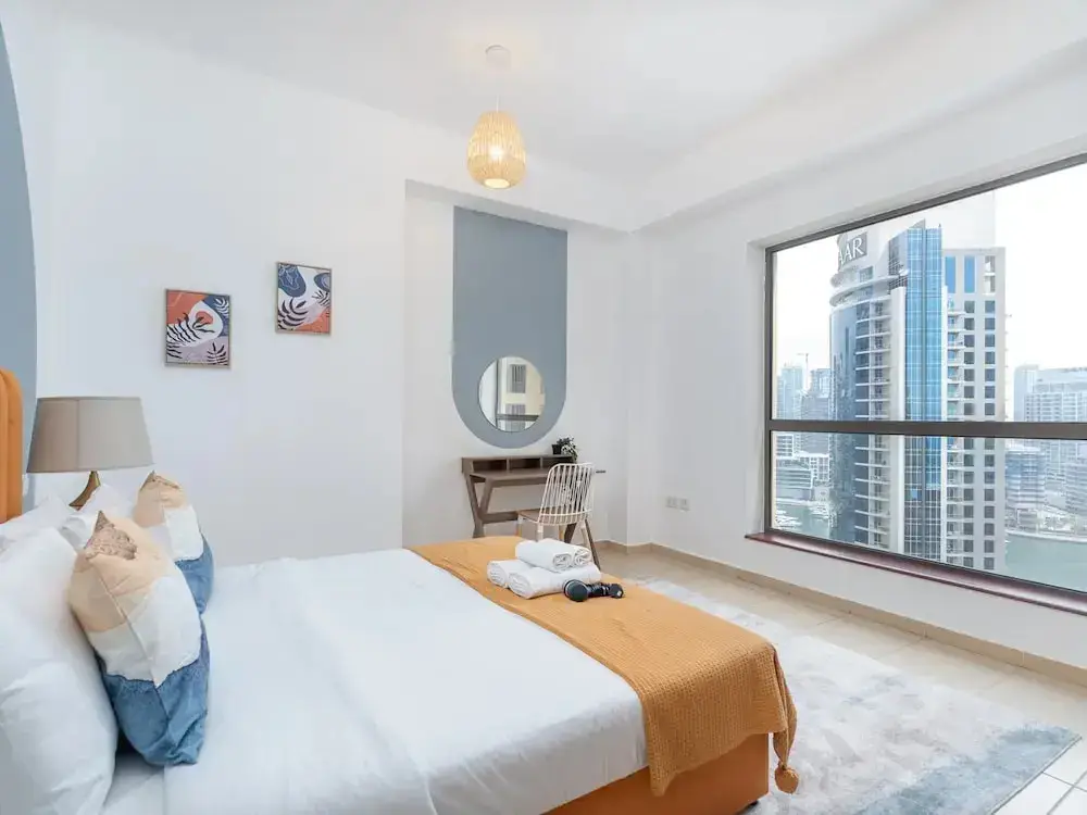 Дубай: 3BR Boutique Apt Near JBR Beach by Belvilla