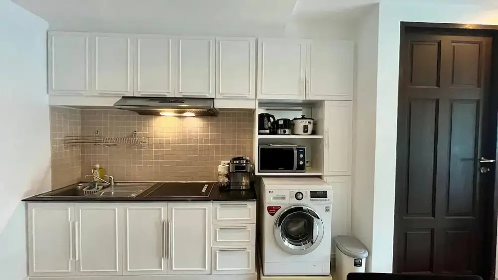 Патонг: Large 1 Bedroom1 Bathroom 1 km Walking to Patong