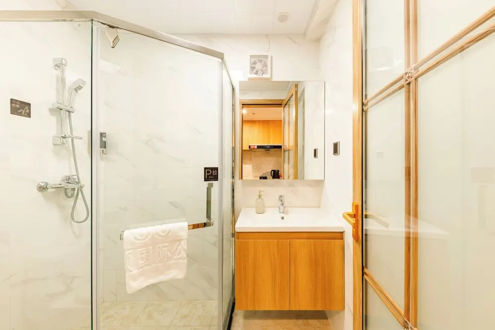 Фошань: Pollton Apartment Foshan
