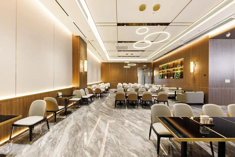 Фошань: Pollton Apartment Foshan