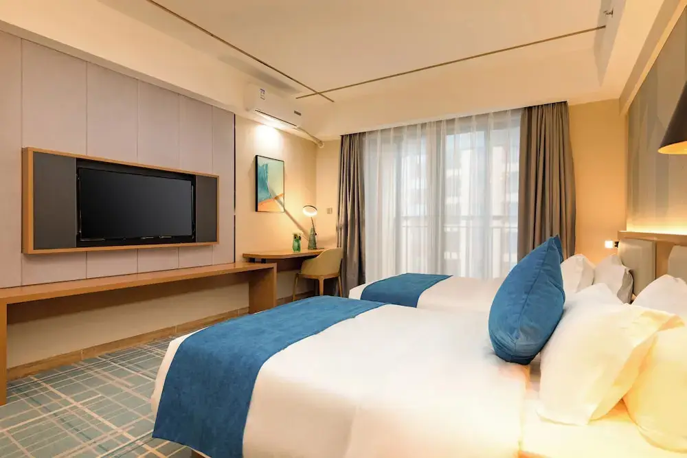 Фошань: Pollton Apartment Foshan