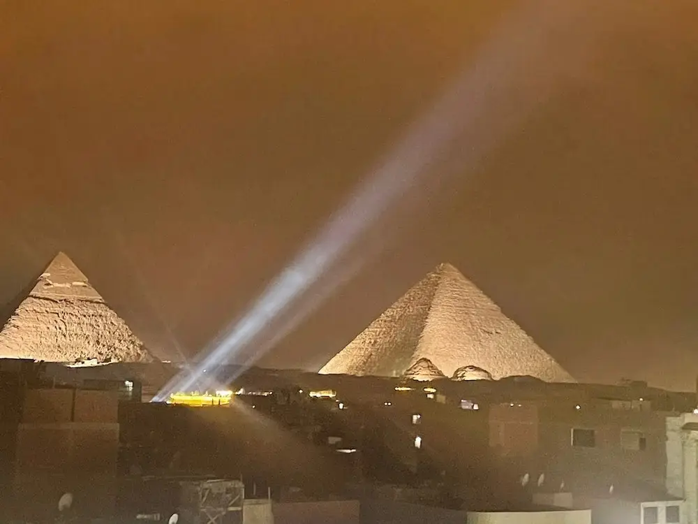 Happy day pyramids view — фото 1