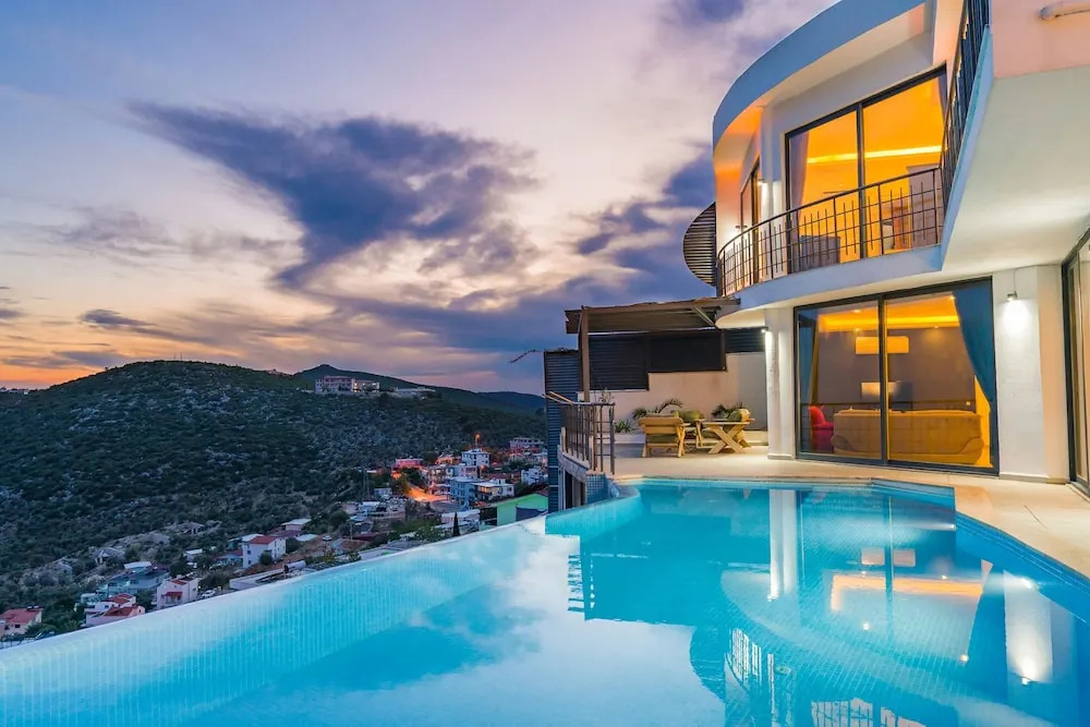 Lux Villa With Jacuzzi Inf Pool - All Rooms w AC — фото 1