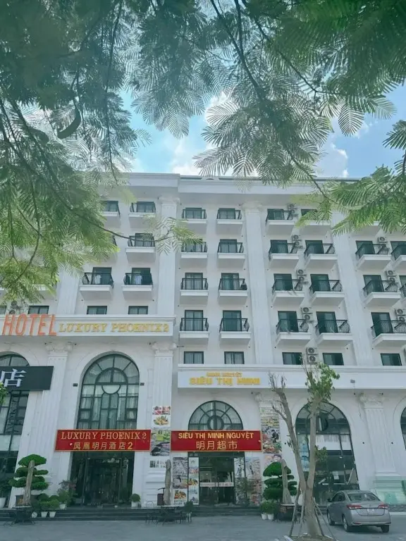 Luxury Phoenix Hotel 2 — фото 1