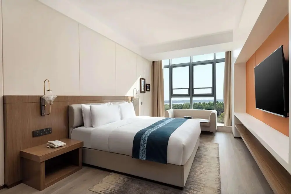 Линьи: Days Inn By Wyndham Linyi Yihe New Area